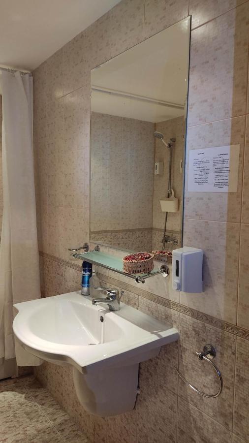 Annett Apartments At Emerald Hotel 班斯科 外观 照片