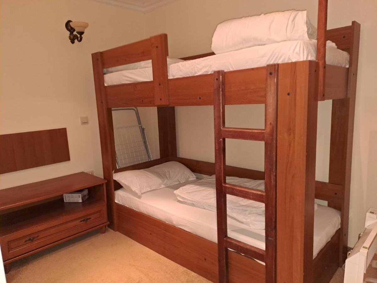 Annett Apartments At Emerald Hotel 班斯科 外观 照片